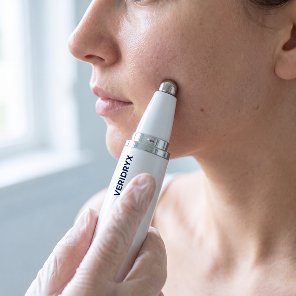 Applying with the Veridryx face applicator